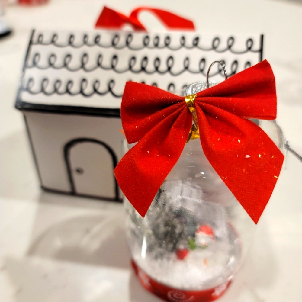 Personalized Snowglobe with Snow Men.Beautiful Christmas Ornament.Holyday gift.C